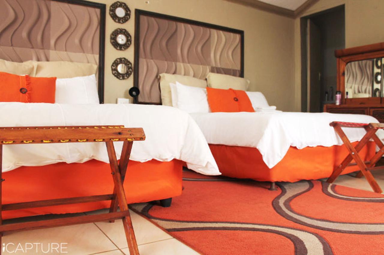 Vicky B Bed And Breakfast Mogwase Bagian luar foto